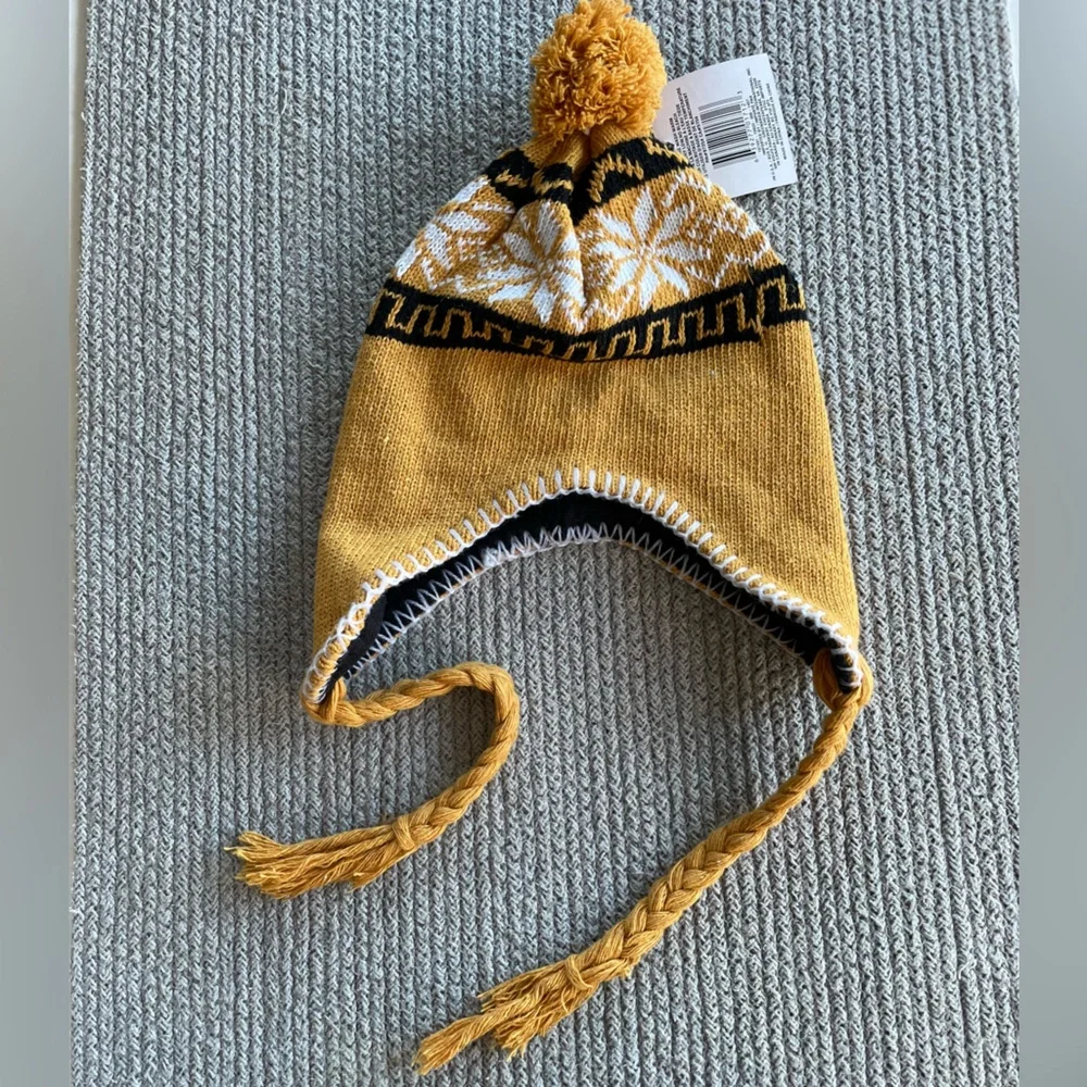 NWT Black Mustard Yellow Kid’s Peruvian Hat Fleece Lined 8-14 Yrs